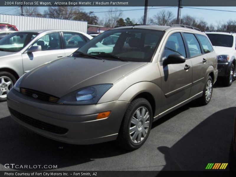 Arizona Beige Metallic / Medium Parchment 2004 Ford Focus SE Wagon