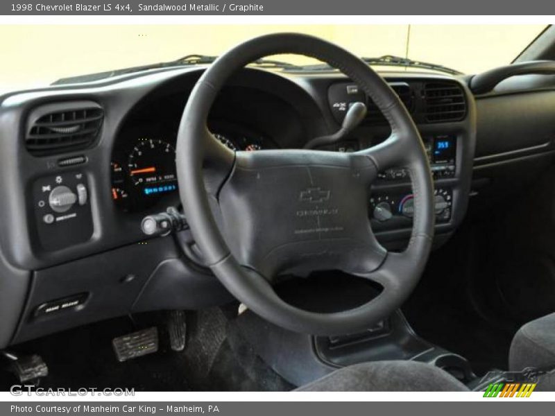 Sandalwood Metallic / Graphite 1998 Chevrolet Blazer LS 4x4