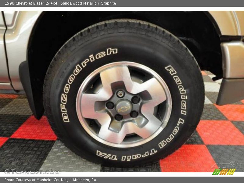 Sandalwood Metallic / Graphite 1998 Chevrolet Blazer LS 4x4