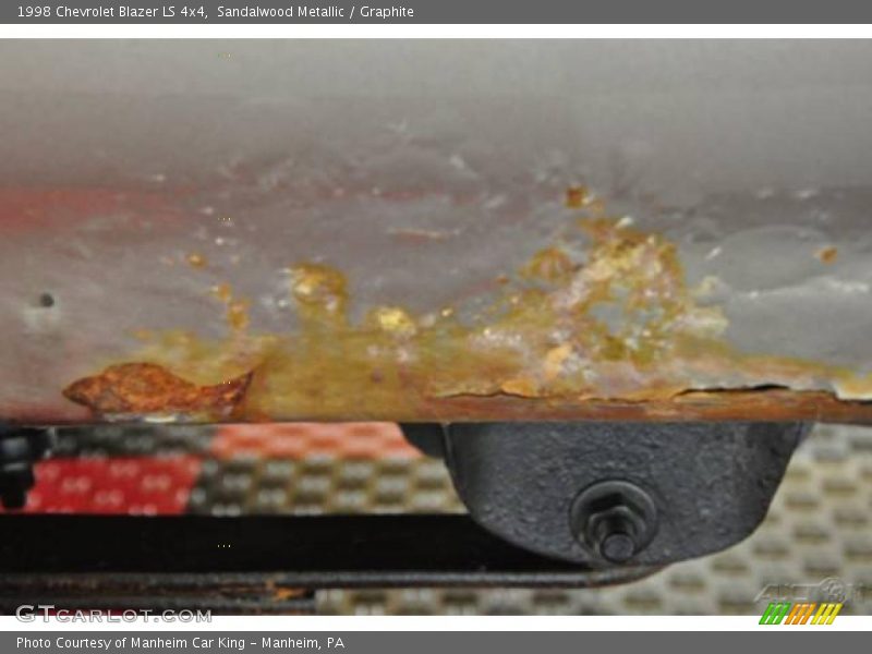 Sandalwood Metallic / Graphite 1998 Chevrolet Blazer LS 4x4