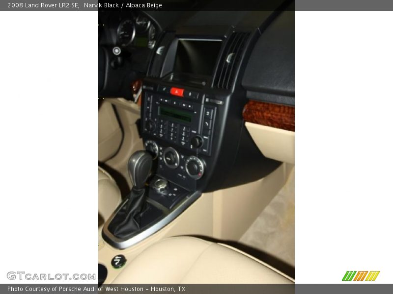 Narvik Black / Alpaca Beige 2008 Land Rover LR2 SE