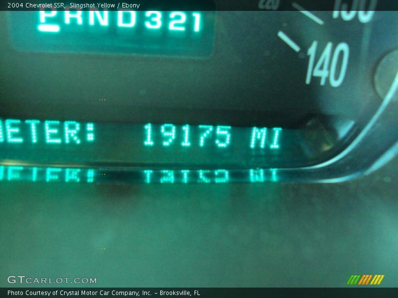 Slingshot Yellow / Ebony 2004 Chevrolet SSR