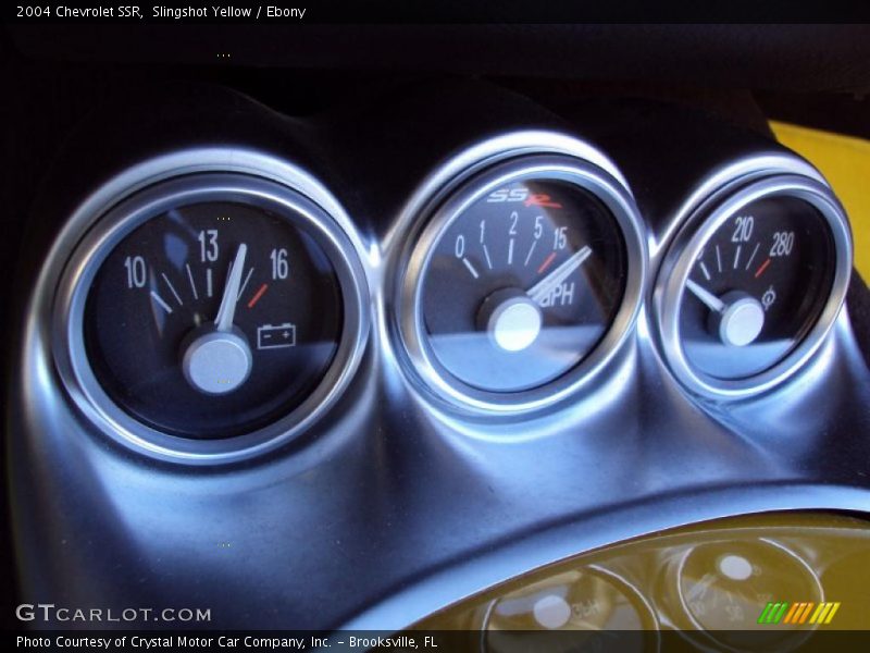 Slingshot Yellow / Ebony 2004 Chevrolet SSR
