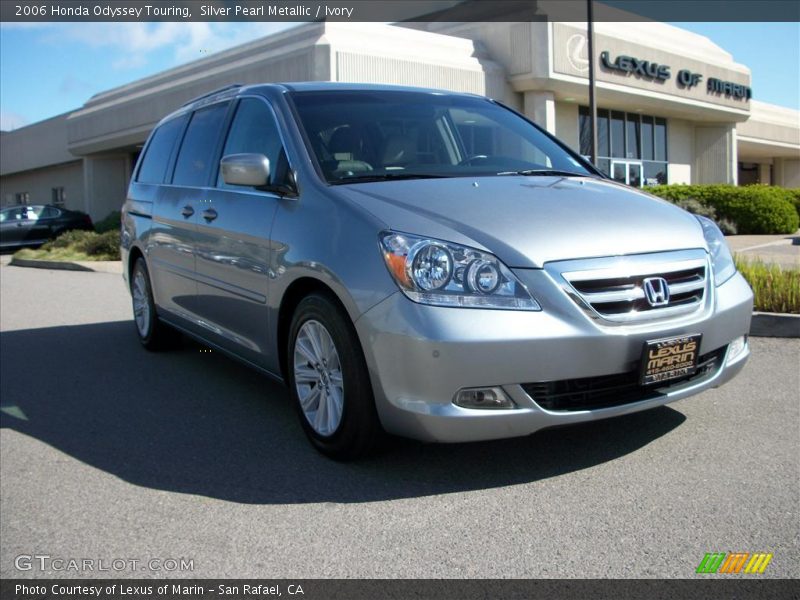 Silver Pearl Metallic / Ivory 2006 Honda Odyssey Touring