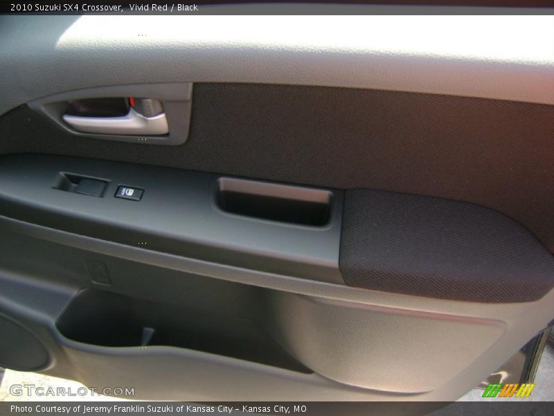 Vivid Red / Black 2010 Suzuki SX4 Crossover