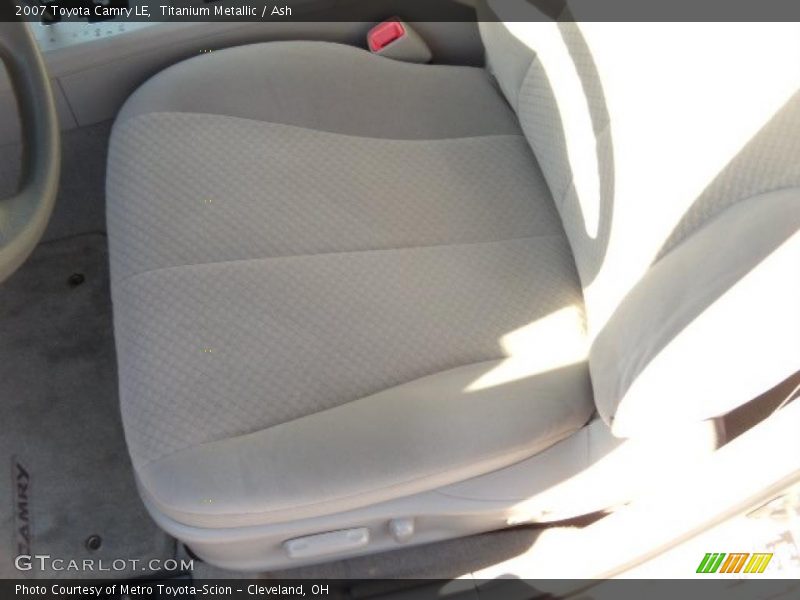 Titanium Metallic / Ash 2007 Toyota Camry LE