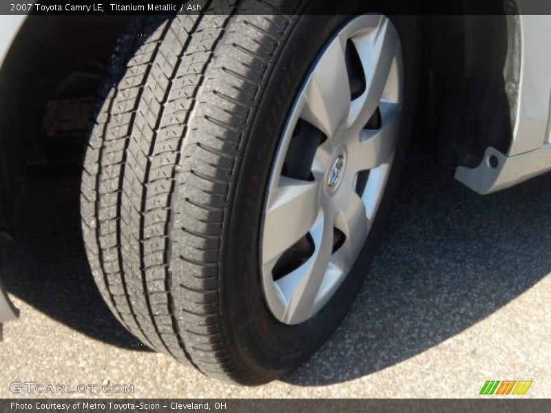 Titanium Metallic / Ash 2007 Toyota Camry LE