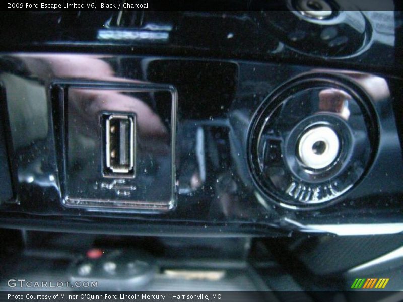Black / Charcoal 2009 Ford Escape Limited V6