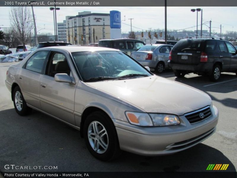 Cashmere Beige Metallic / Oak 2001 Toyota Camry LE