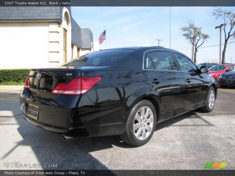 Black / Ivory 2007 Toyota Avalon XLS