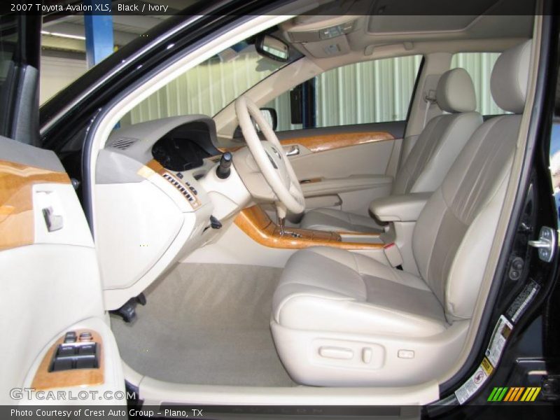 Black / Ivory 2007 Toyota Avalon XLS