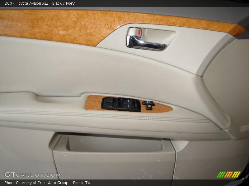 Black / Ivory 2007 Toyota Avalon XLS