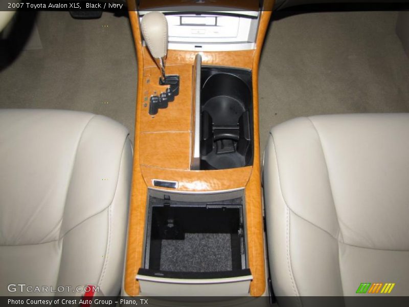Black / Ivory 2007 Toyota Avalon XLS