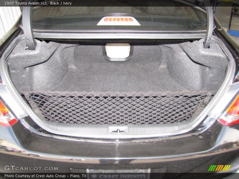 Black / Ivory 2007 Toyota Avalon XLS