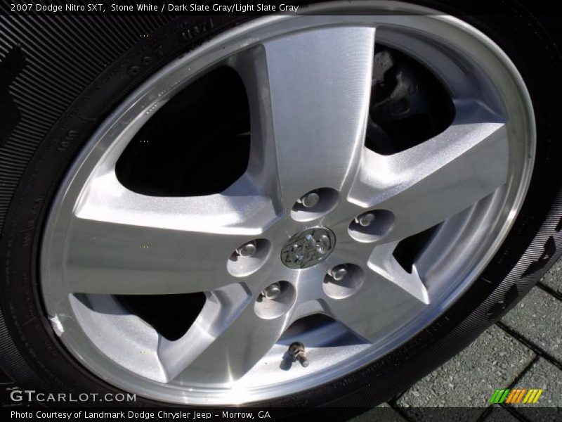 Stone White / Dark Slate Gray/Light Slate Gray 2007 Dodge Nitro SXT