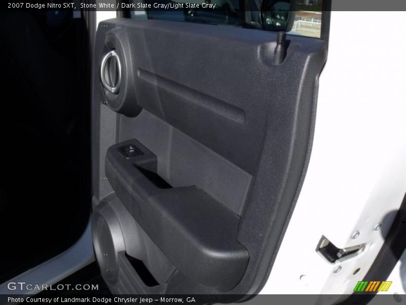 Stone White / Dark Slate Gray/Light Slate Gray 2007 Dodge Nitro SXT