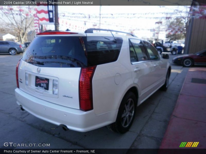 White Diamond Pearl / Light Neutral 2004 Cadillac SRX V8