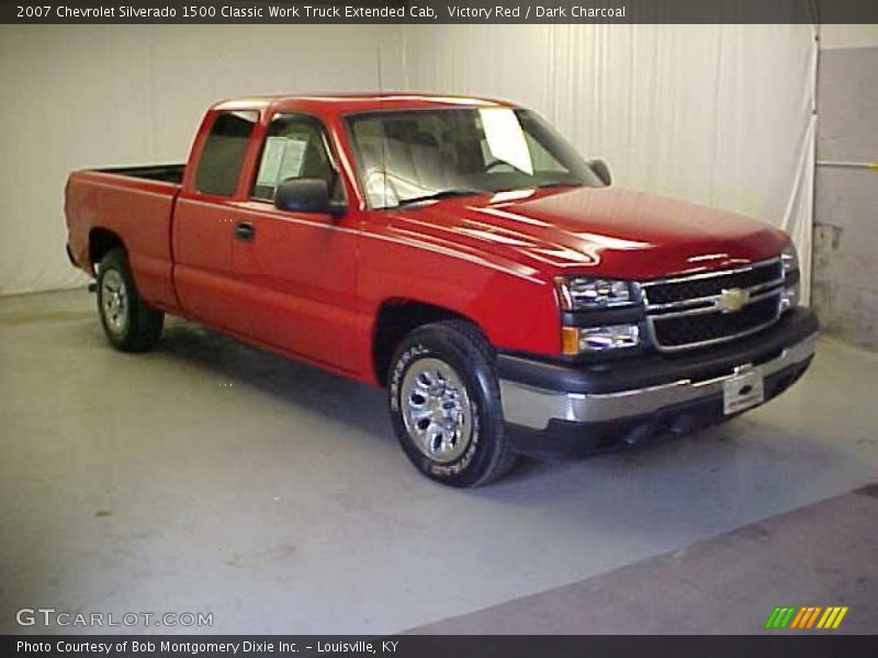 Victory Red / Dark Charcoal 2007 Chevrolet Silverado 1500 Classic Work Truck Extended Cab