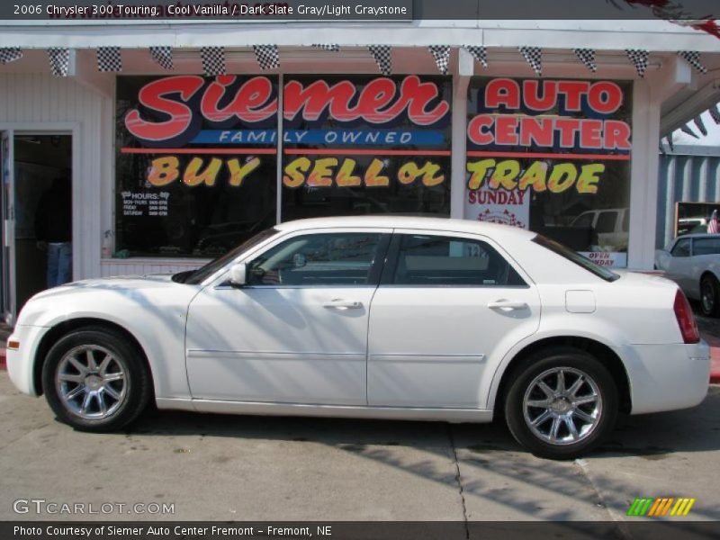 Cool Vanilla / Dark Slate Gray/Light Graystone 2006 Chrysler 300 Touring