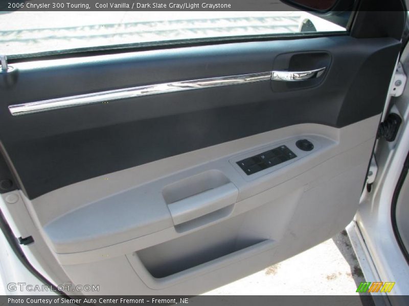 Cool Vanilla / Dark Slate Gray/Light Graystone 2006 Chrysler 300 Touring
