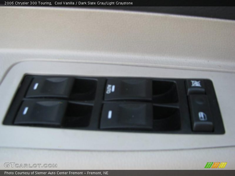 Cool Vanilla / Dark Slate Gray/Light Graystone 2006 Chrysler 300 Touring