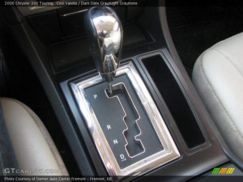 Cool Vanilla / Dark Slate Gray/Light Graystone 2006 Chrysler 300 Touring