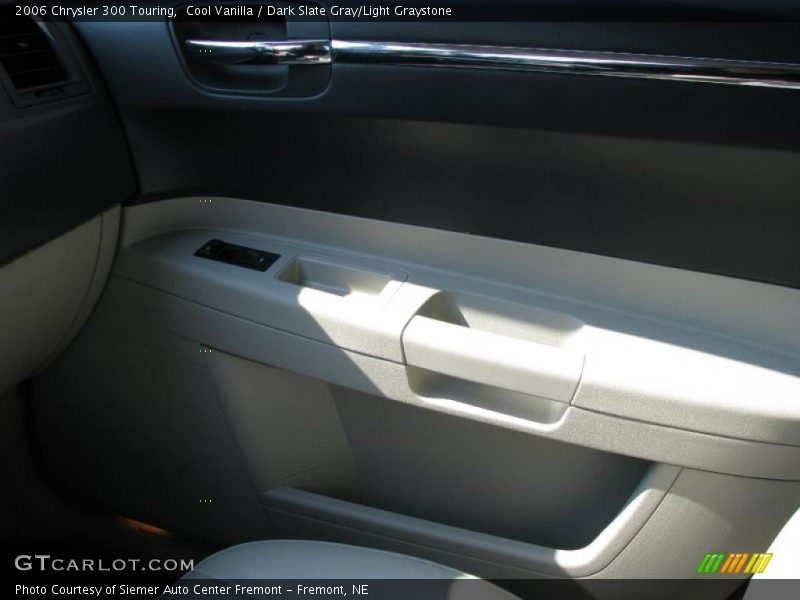 Cool Vanilla / Dark Slate Gray/Light Graystone 2006 Chrysler 300 Touring