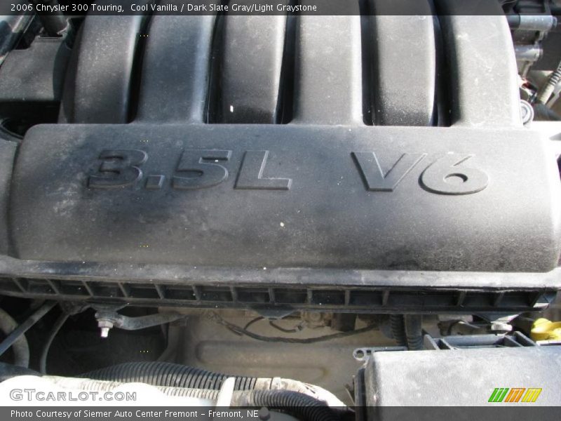 Cool Vanilla / Dark Slate Gray/Light Graystone 2006 Chrysler 300 Touring