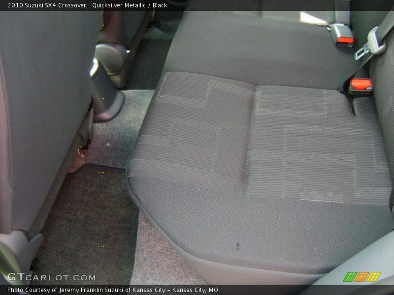 Quicksilver Metallic / Black 2010 Suzuki SX4 Crossover