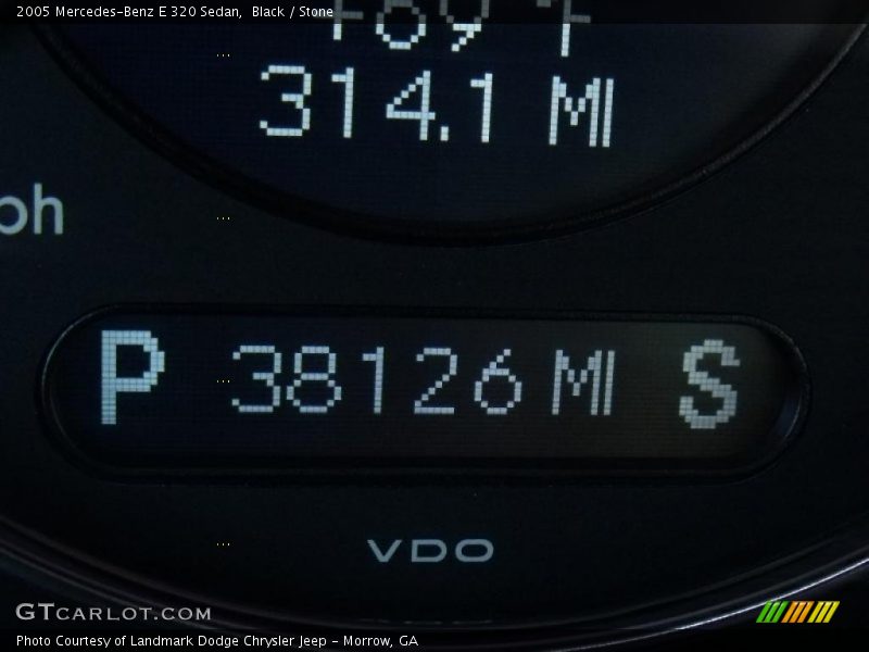Black / Stone 2005 Mercedes-Benz E 320 Sedan