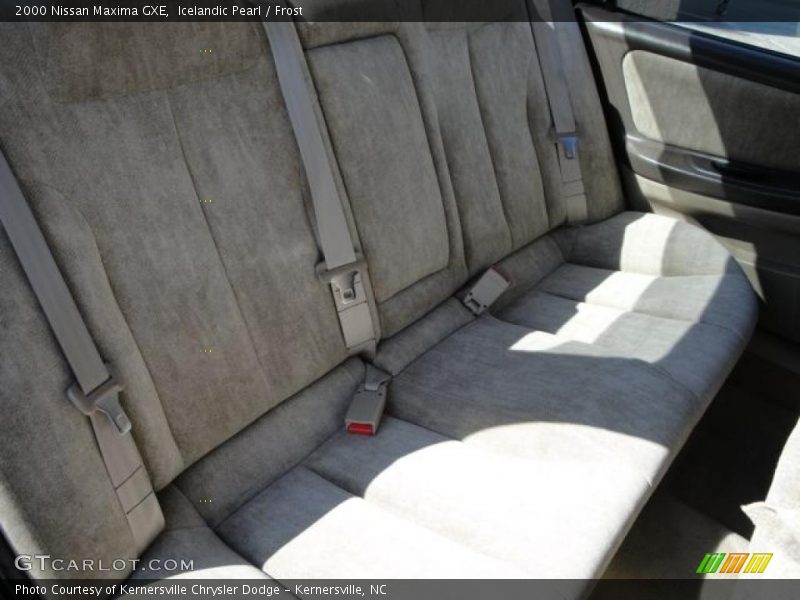 Icelandic Pearl / Frost 2000 Nissan Maxima GXE