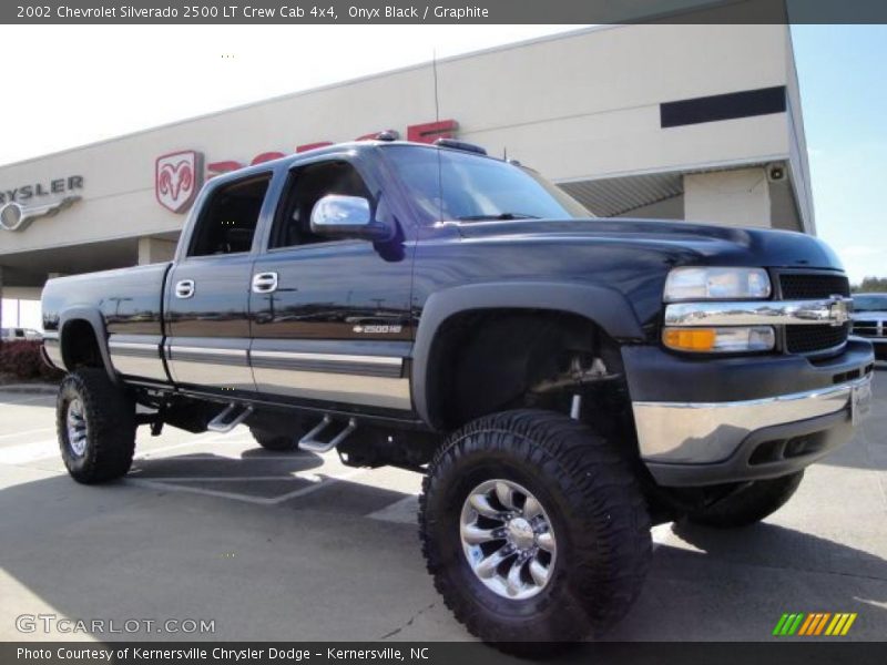 Onyx Black / Graphite 2002 Chevrolet Silverado 2500 LT Crew Cab 4x4
