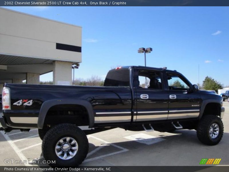 Onyx Black / Graphite 2002 Chevrolet Silverado 2500 LT Crew Cab 4x4