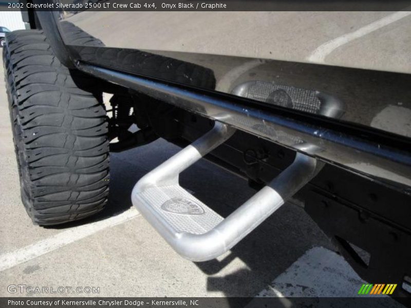 Onyx Black / Graphite 2002 Chevrolet Silverado 2500 LT Crew Cab 4x4