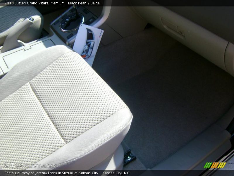 Black Pearl / Beige 2010 Suzuki Grand Vitara Premium