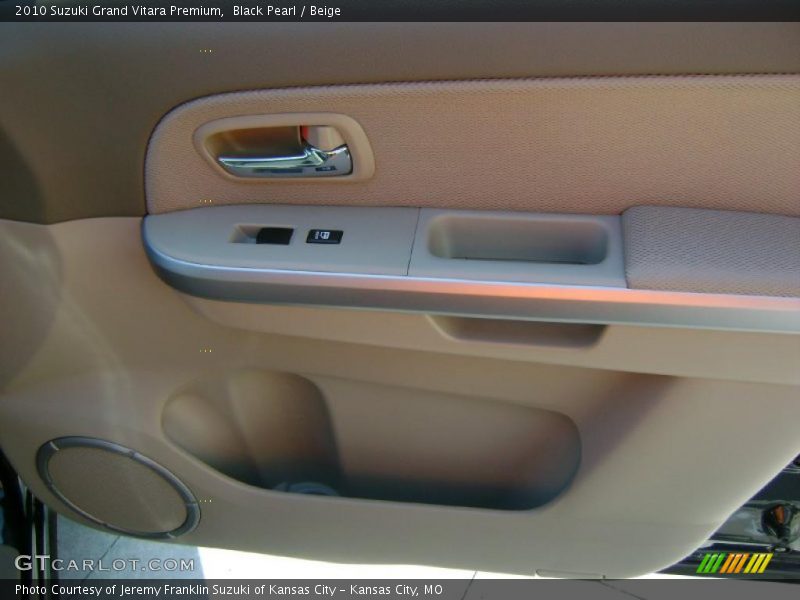 Black Pearl / Beige 2010 Suzuki Grand Vitara Premium