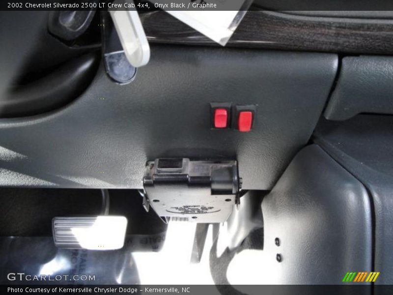 Onyx Black / Graphite 2002 Chevrolet Silverado 2500 LT Crew Cab 4x4