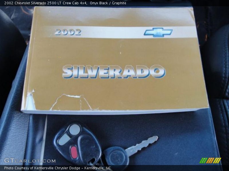 Onyx Black / Graphite 2002 Chevrolet Silverado 2500 LT Crew Cab 4x4
