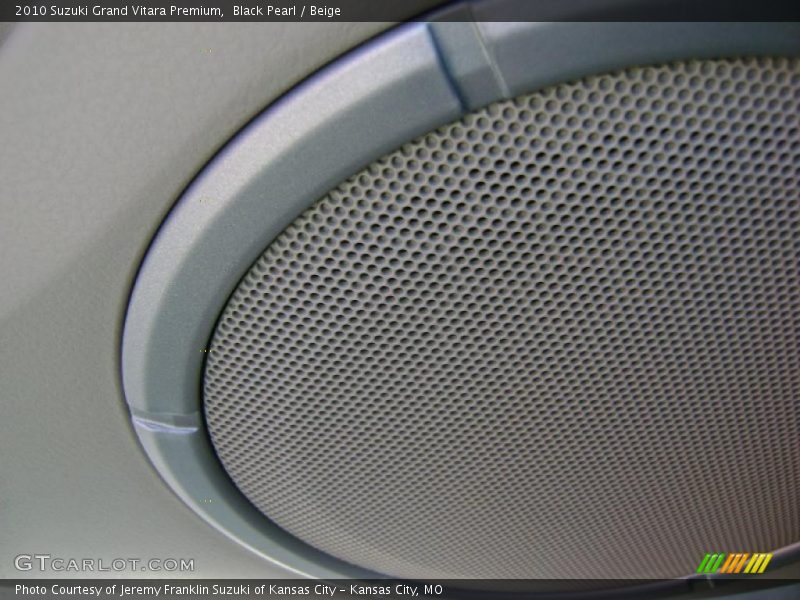 Black Pearl / Beige 2010 Suzuki Grand Vitara Premium