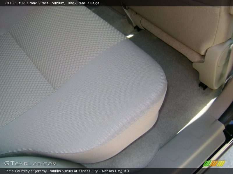 Black Pearl / Beige 2010 Suzuki Grand Vitara Premium