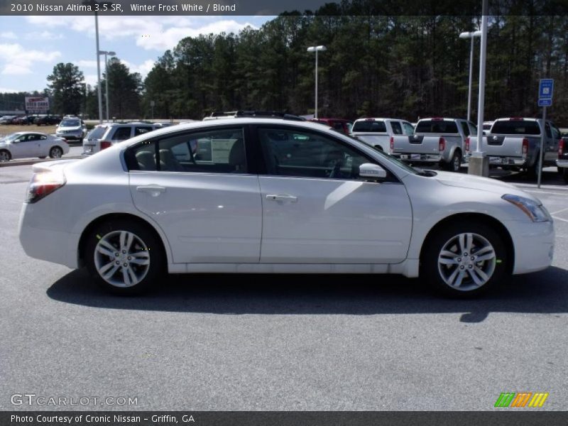 Winter Frost White / Blond 2010 Nissan Altima 3.5 SR