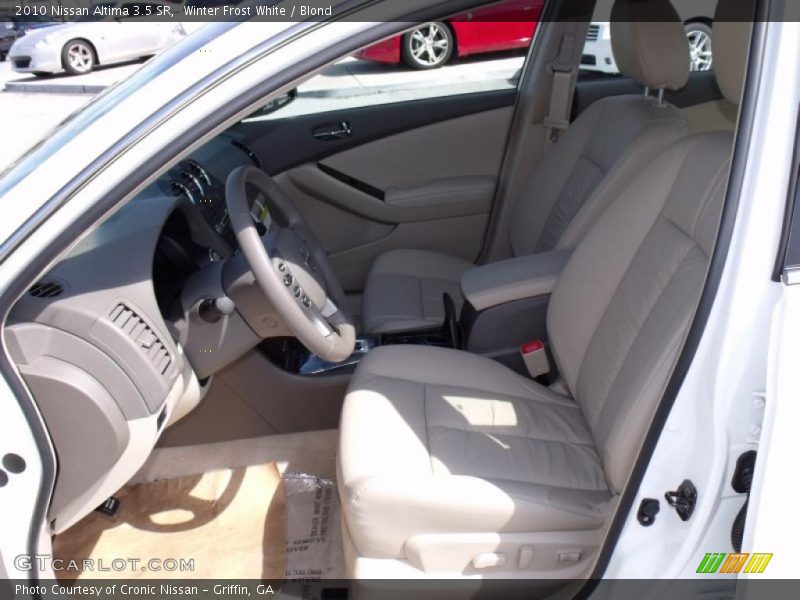 Winter Frost White / Blond 2010 Nissan Altima 3.5 SR