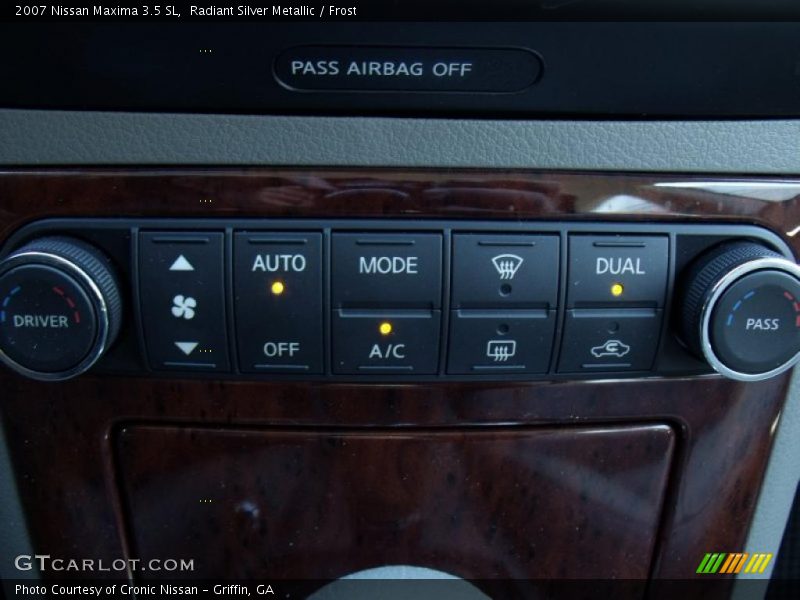 Radiant Silver Metallic / Frost 2007 Nissan Maxima 3.5 SL