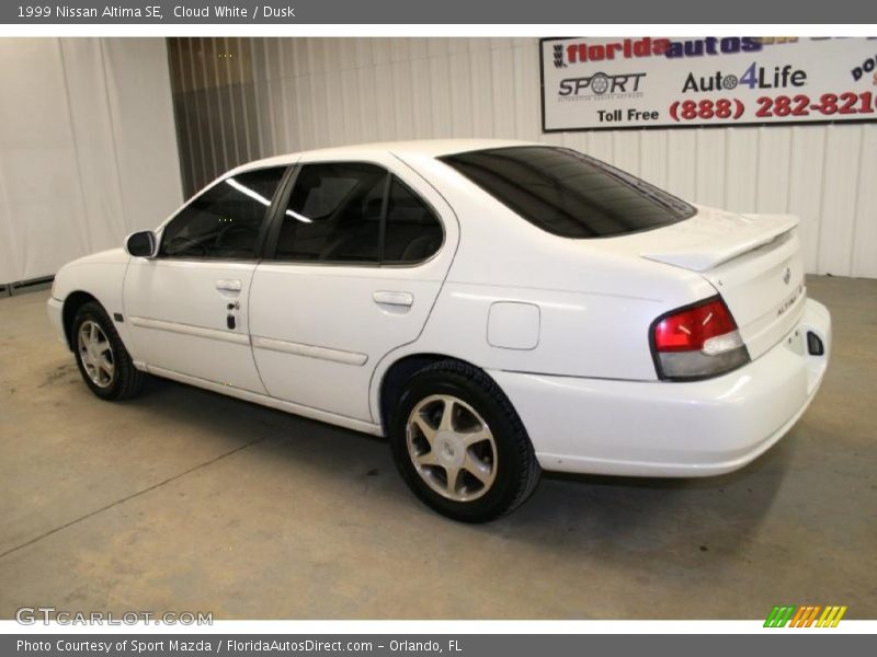 Cloud White / Dusk 1999 Nissan Altima SE