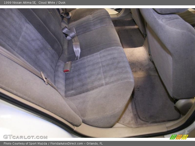 Cloud White / Dusk 1999 Nissan Altima SE