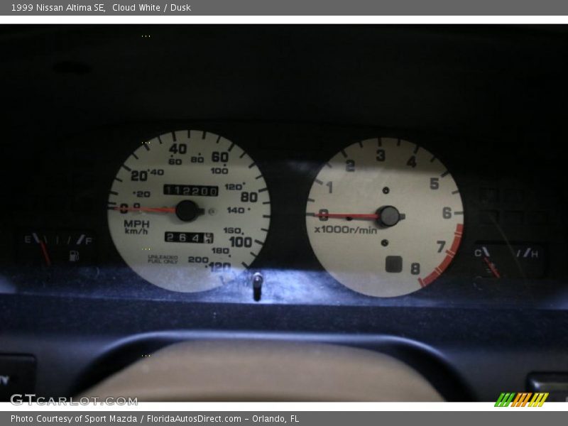 Cloud White / Dusk 1999 Nissan Altima SE