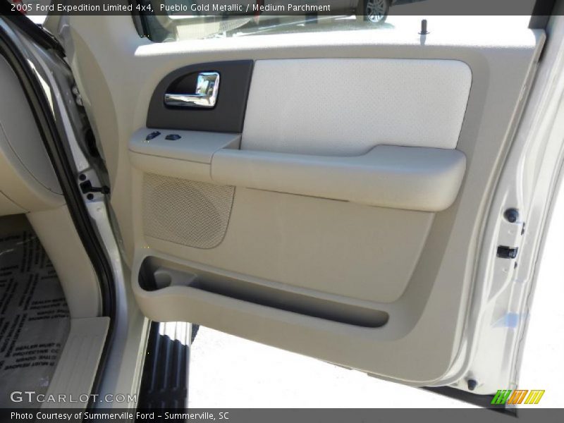Pueblo Gold Metallic / Medium Parchment 2005 Ford Expedition Limited 4x4