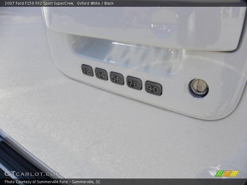 Oxford White / Black 2007 Ford F150 FX2 Sport SuperCrew
