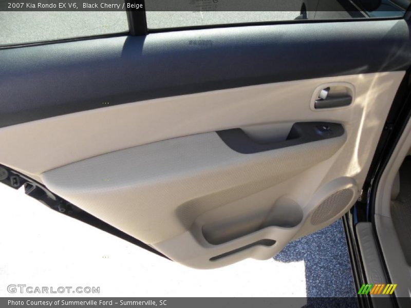 Black Cherry / Beige 2007 Kia Rondo EX V6