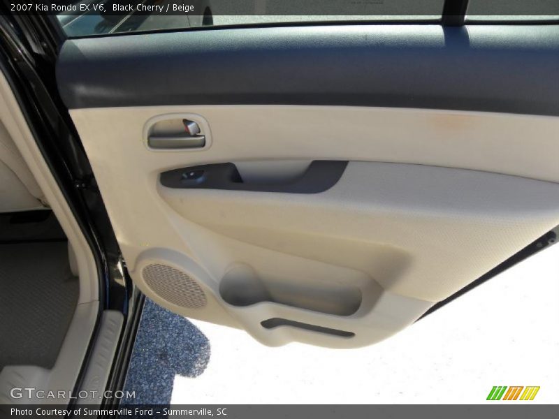 Black Cherry / Beige 2007 Kia Rondo EX V6